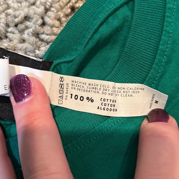 Baby Yoda T Shirt Juniors Medium Star Wars - Picture 4 of 4